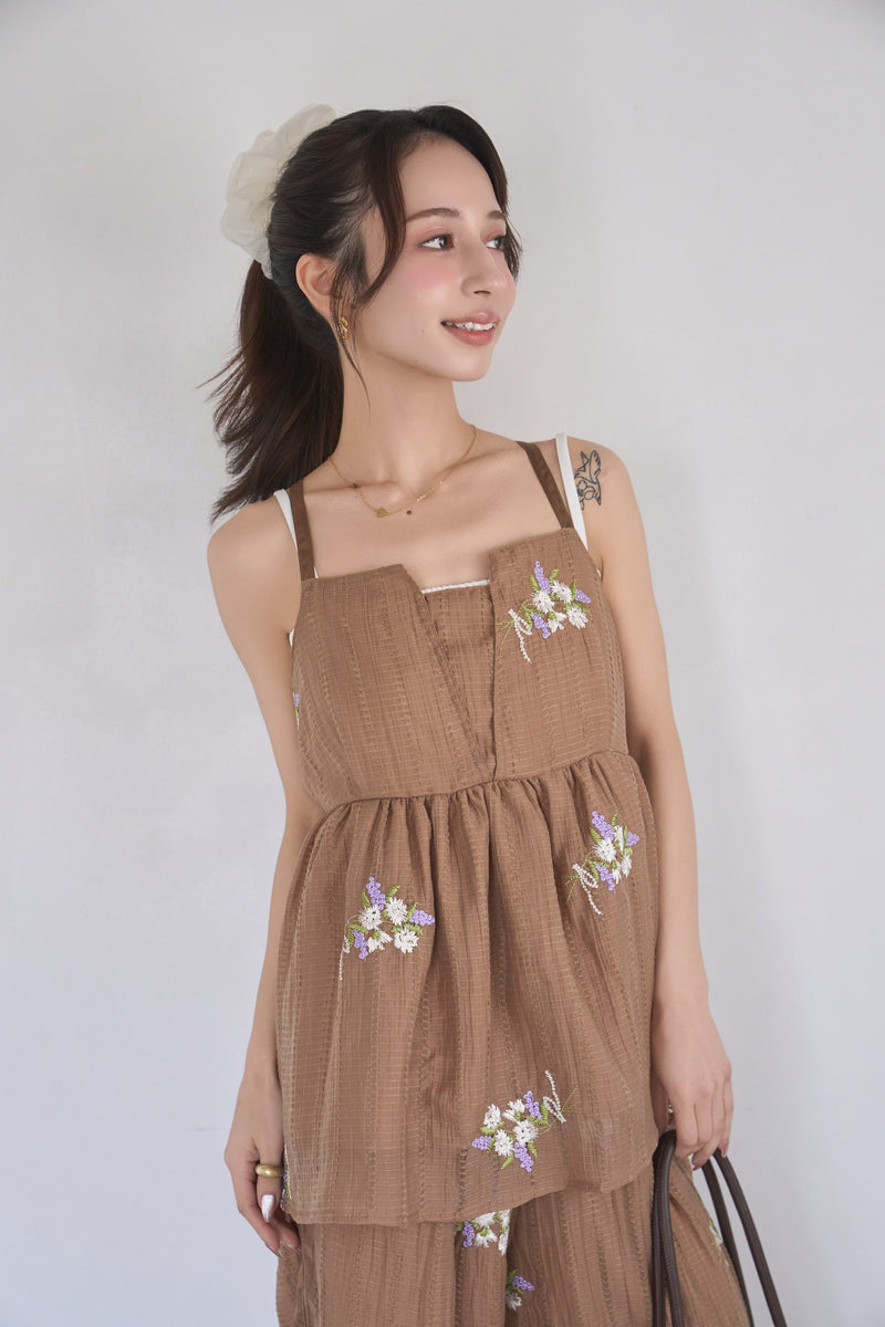 Coyseio ブラウン 星刺繍 キャミソール 花柄刺繍キャミソール BROWN – ODORATA official