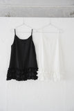 裾フリルキャミビスチェ　WHITE