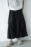 タックデザインスカート　BLACK