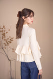 フリルティアードニットトップス　IVORY