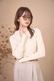 BASICハイネックリブニット　IVORY