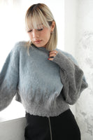 バイカラークロップドニットトップス　BLUE