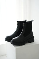 サイドゴアフロントジップショートブーツ　BLACK