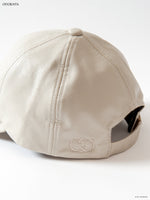 エコレザーロゴキャップ White